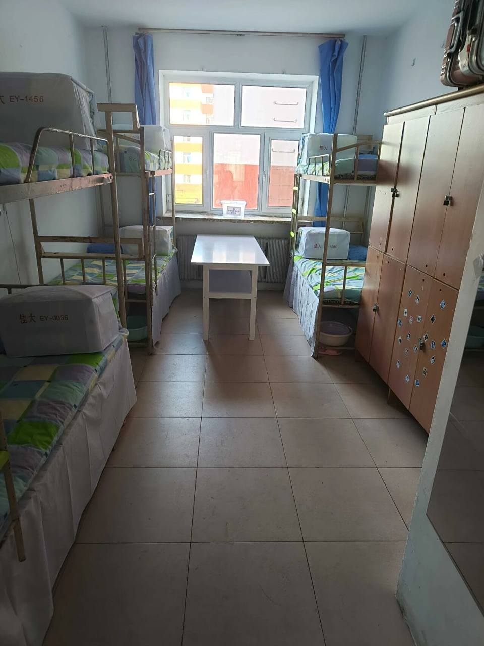 佳木斯大学寝室~ 学姐欢迎大家入住佳大豪华六人寝