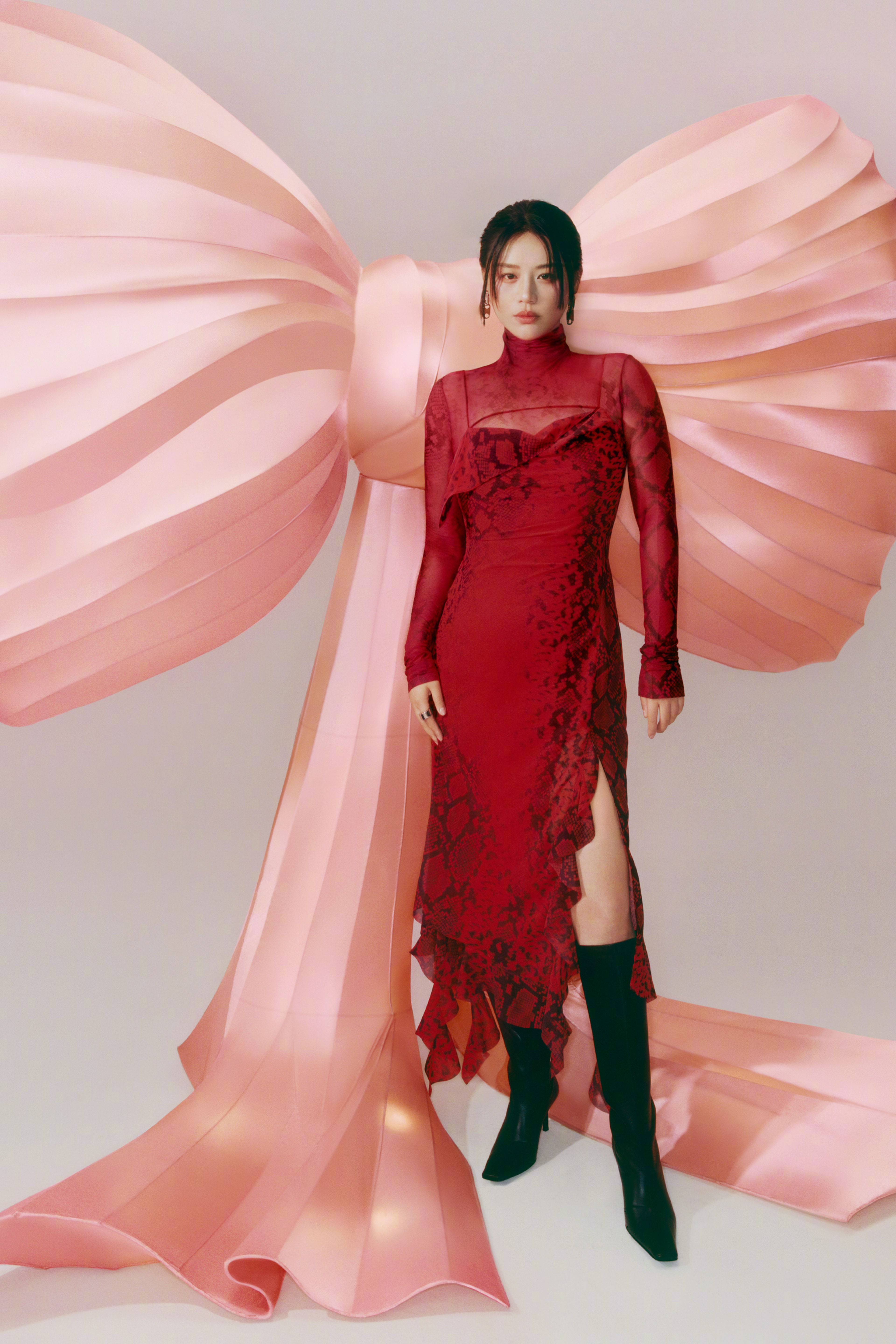 并讲述着自己的马思纯时尚大片马思纯旗袍马思纯广告代言马思纯红毯