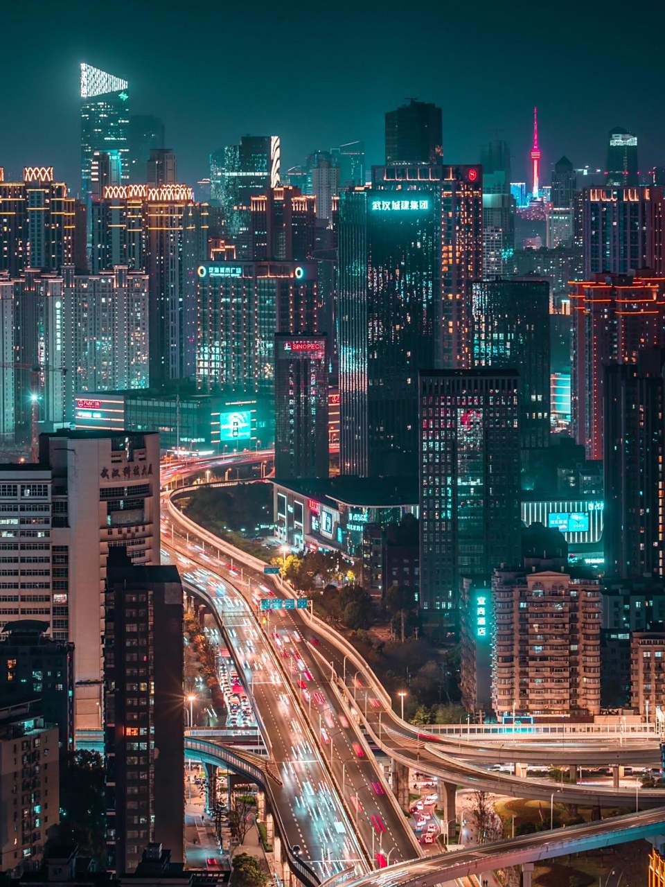 🐮从空中看武汉的夜景,路网密布,灯火通明,有一种来自未来都市的