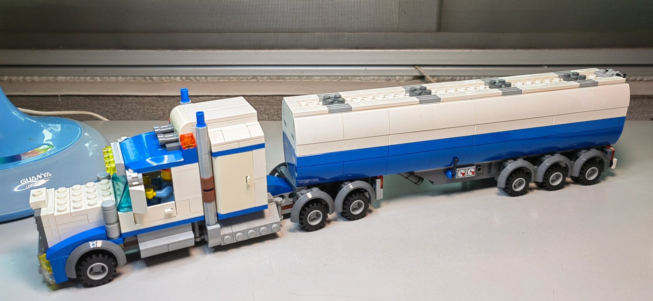 乐高油罐半挂车 初代油罐半挂车,2017年作品