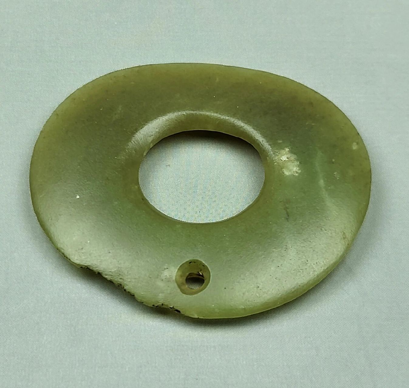 红山文化制式玉璧 红山文化制式玉璧,玉璧是中国传统玉器中较早出现的