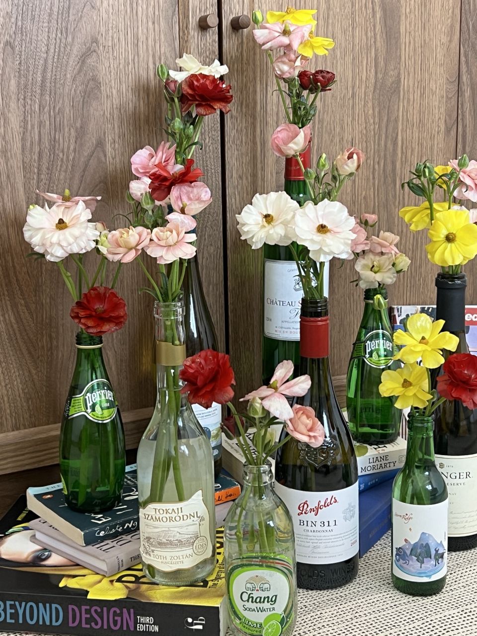 酒瓶插花|我的酒瓶里开满了春天95 努力喝酒 为了更好看的酒瓶插花