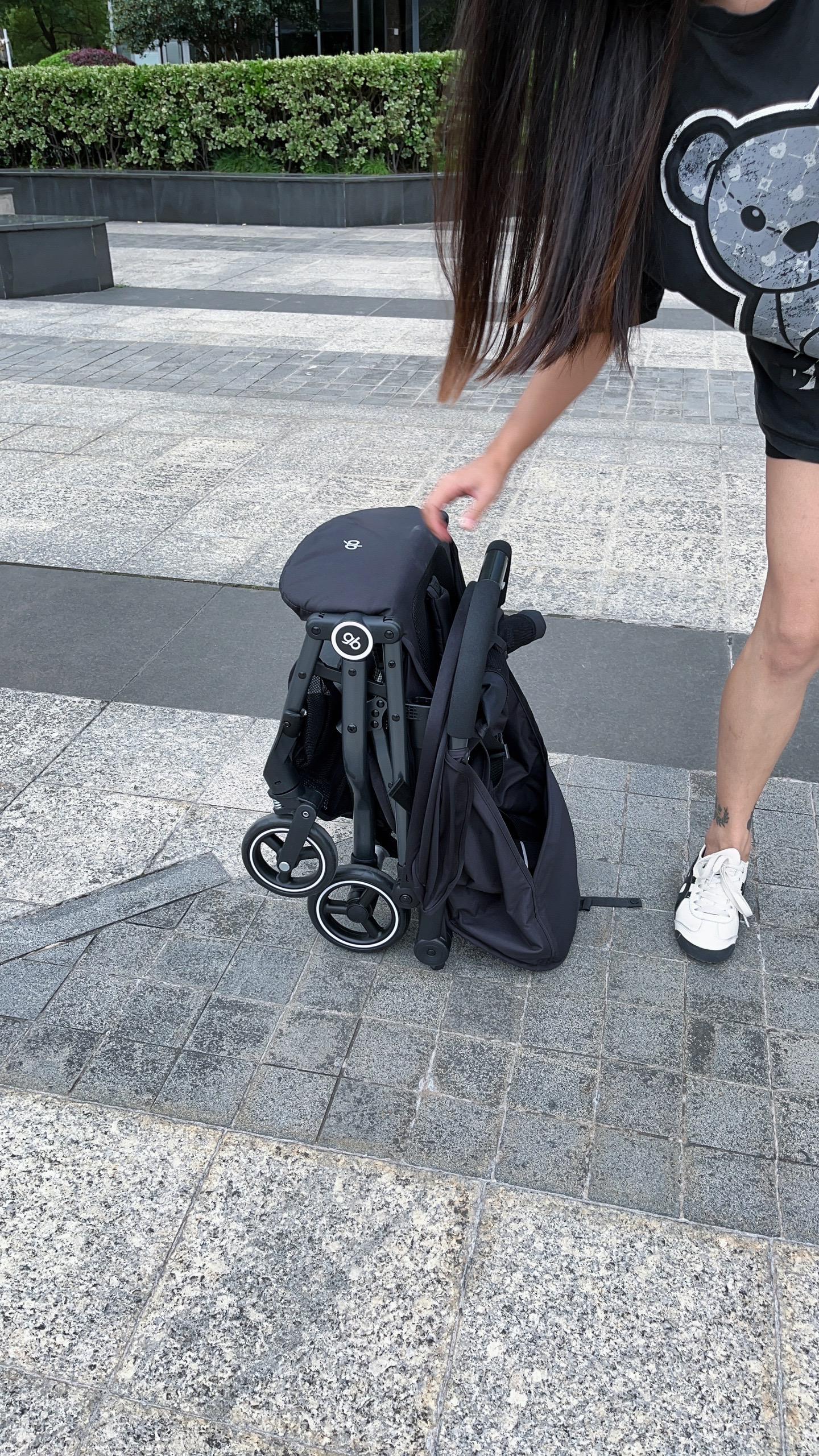 好孩子5.9kg婴儿车.宝宝出生了,给宝宝准备一个安全的成长环境吧!
