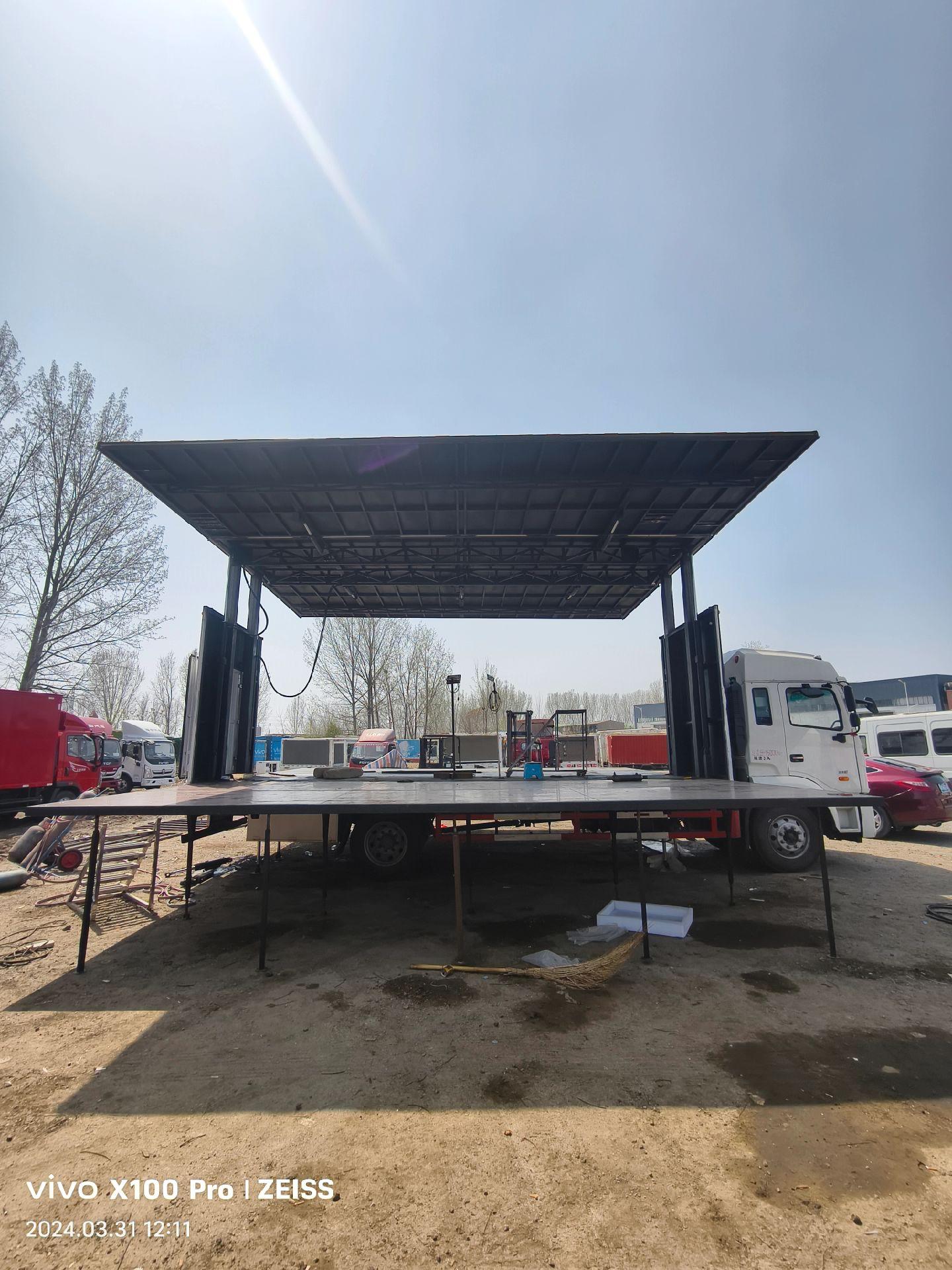 新到23年5月高配格尔发舞台车 国六排放标准 实表3480公里 七米八双开