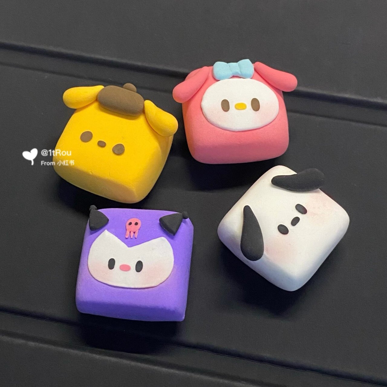 超轻粘土教程·方方正正三丽鸥 除了圆溜溜的三丽鸥 方方正正的也很