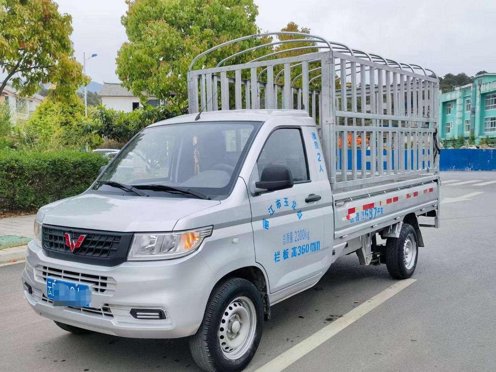 新到959521年3月上牌五菱新卡单排小货车,1.