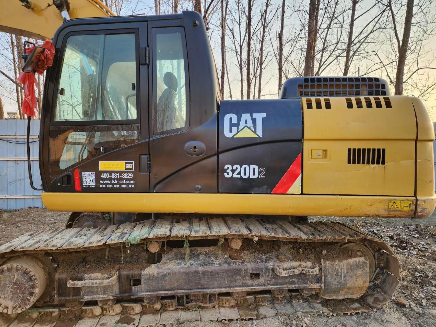 14年漂亮卡特320d2