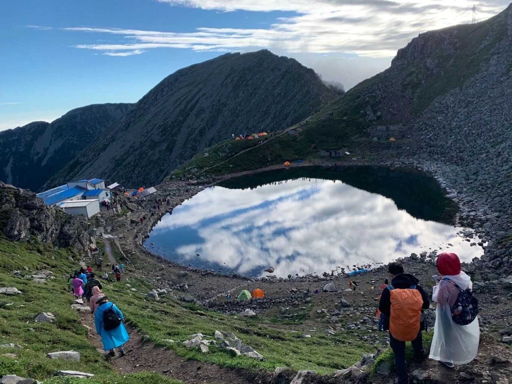 秦岭最高峰太白山 徒步住宿大爷海 太白山,秦岭山脉最高峰,如鹤立鸡群