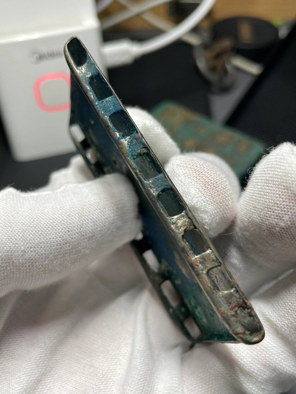 战国·乳钉纹青铜盔甲片 "赳赳武夫,恭候干城" 闽江流域上游羌文化