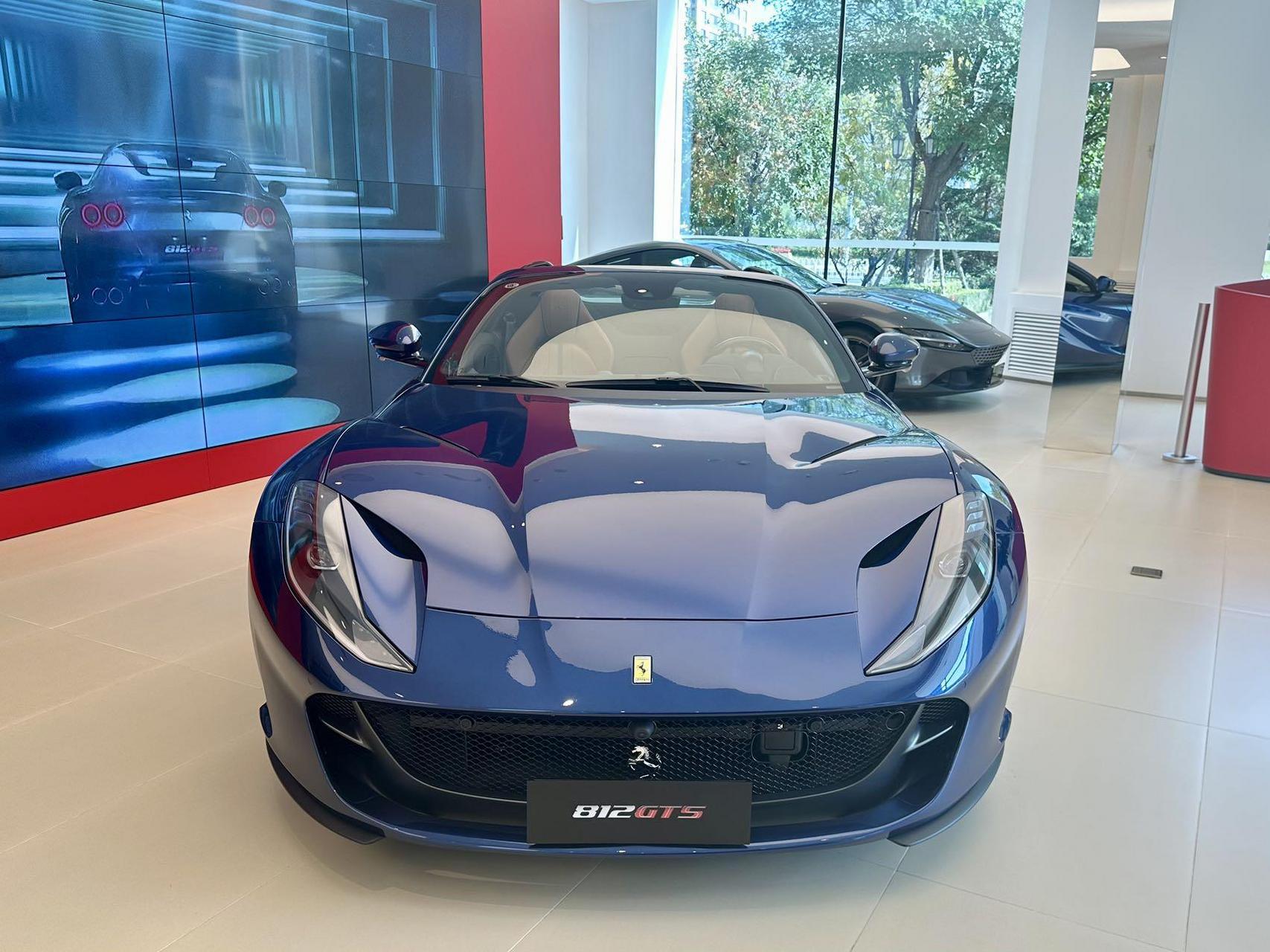 全新法拉利812gts,未上牌,未过户. (临牌有公里数)开一手户发票.