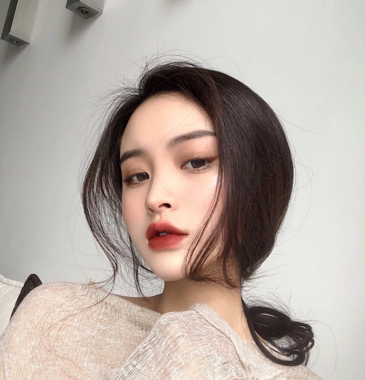 高级感十足的御姐风美女头像分享