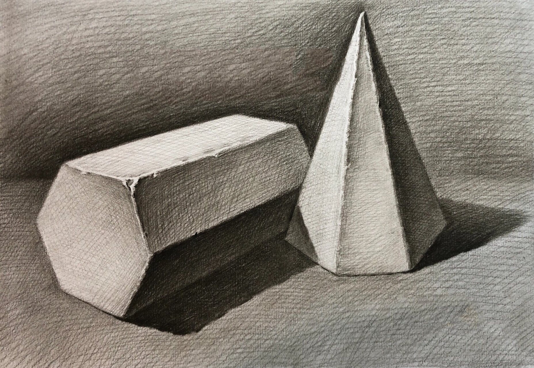 素描几何——六棱柱,锥体组合 素描作品分享