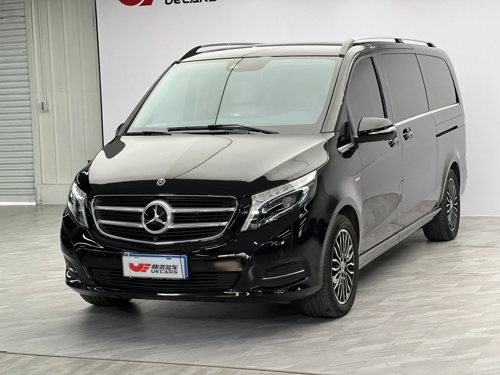 商务七座mpv 奔驰v260l 20年5月上牌 奔驰v260 l 尊贵加长版 一手车