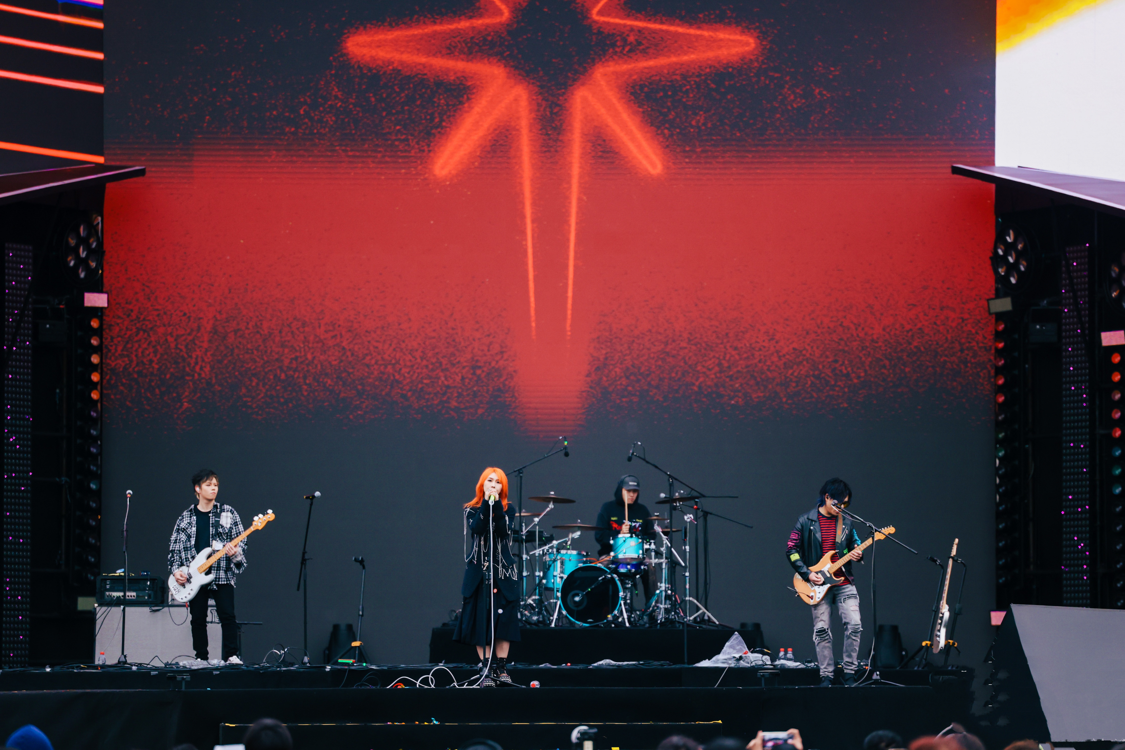 做梦乐队落日节拍乐队幻时针乐队风向标乐队照片莫比乌斯音乐节张炬