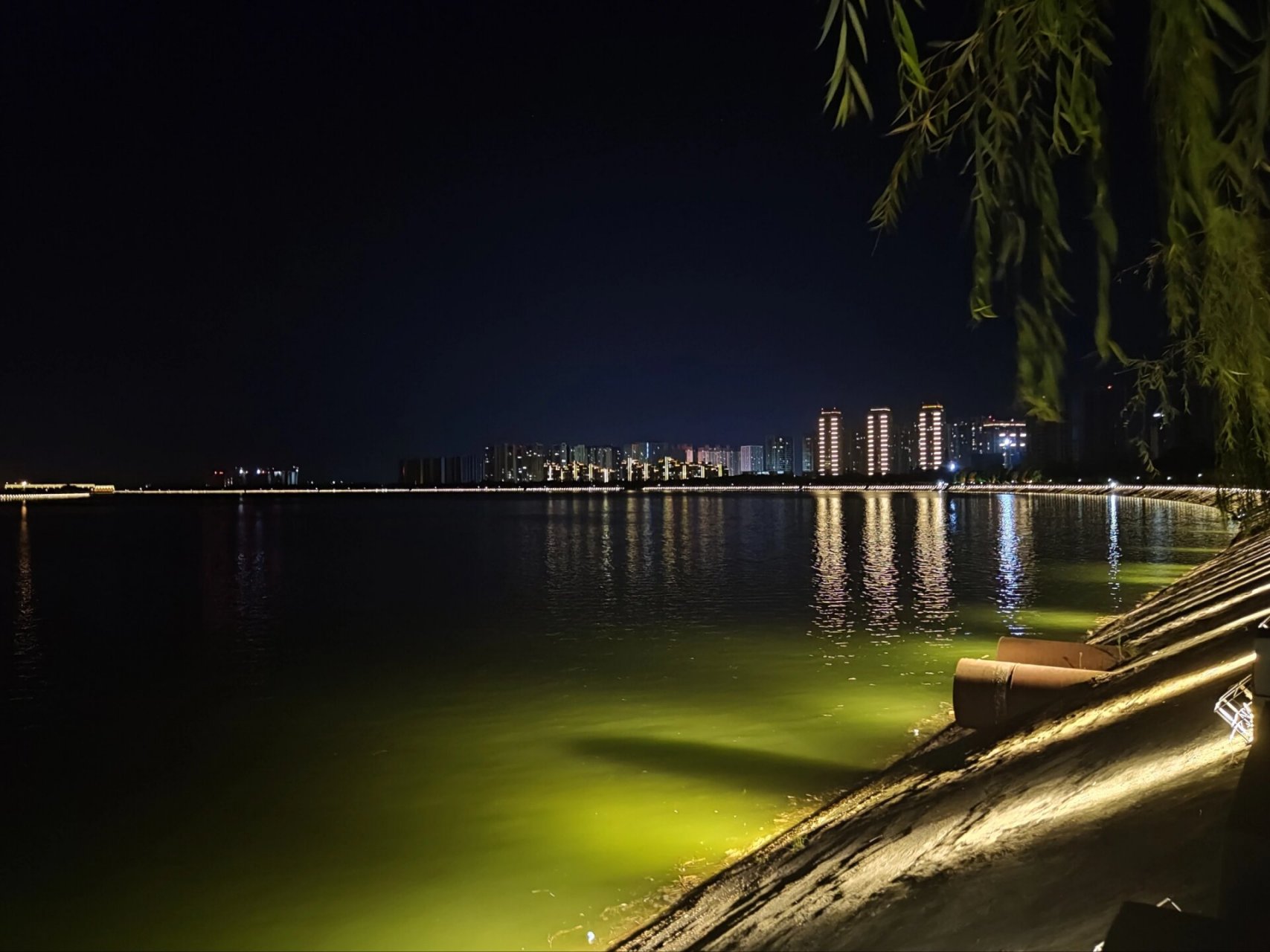 绵阳三江半岛夜景图片
