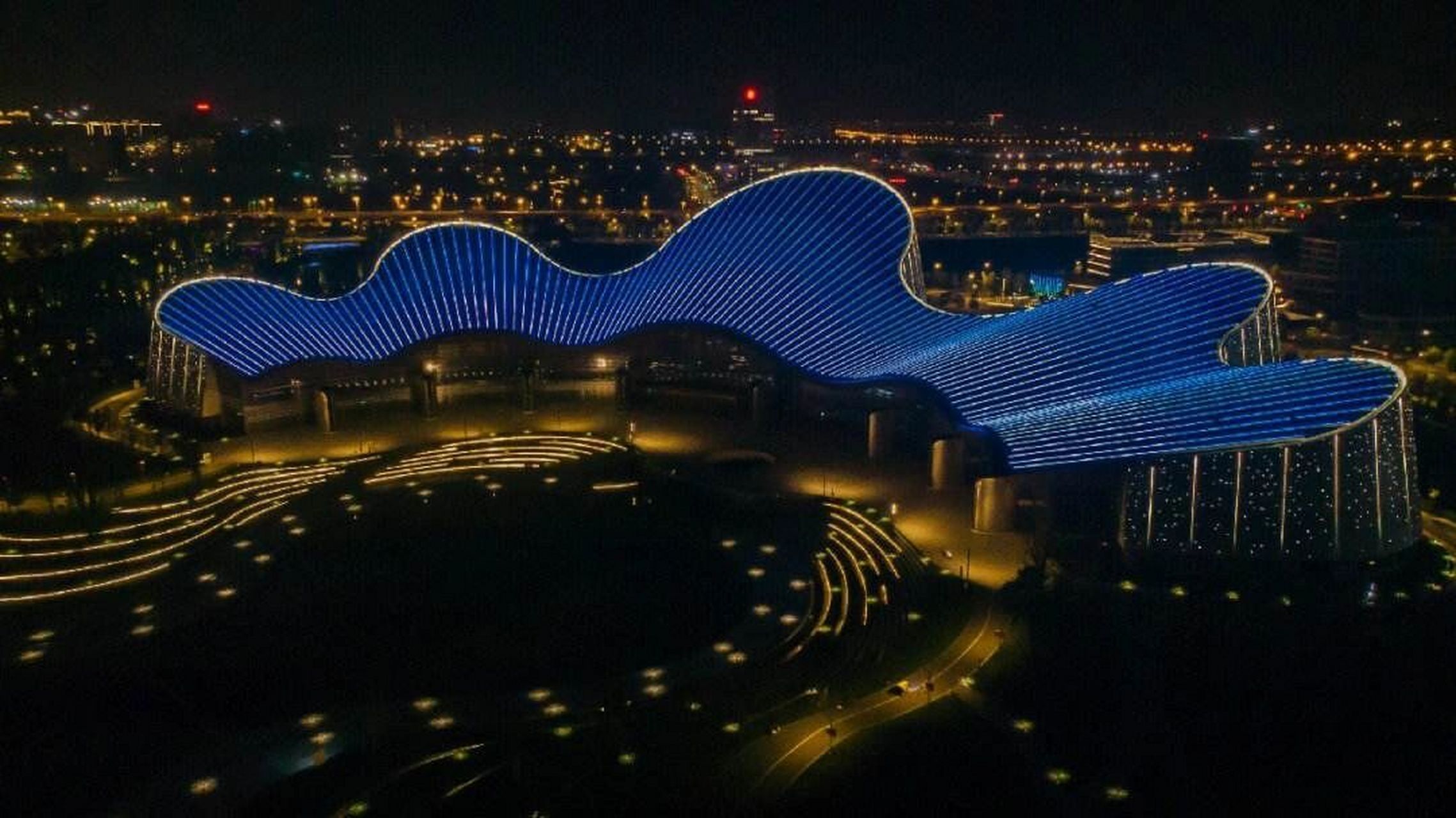 南通·标志性建筑  "南通大剧院" 你们去过没 南通大剧院(nantong