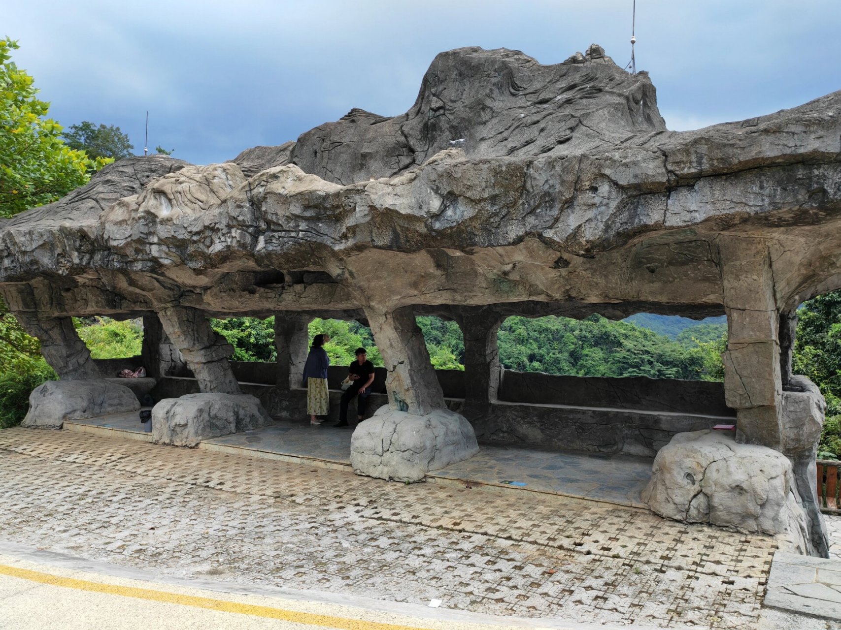 柳州鹿寨香桥地质公园游览避坑攻略 写在前面:香桥岩地质公园真的很美