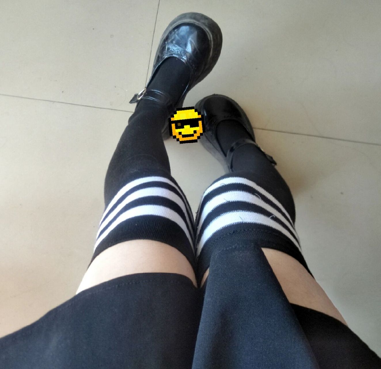 初中女生的腿 我现在是初中  也没有做什么减肥瘦腿  能问一下以后我