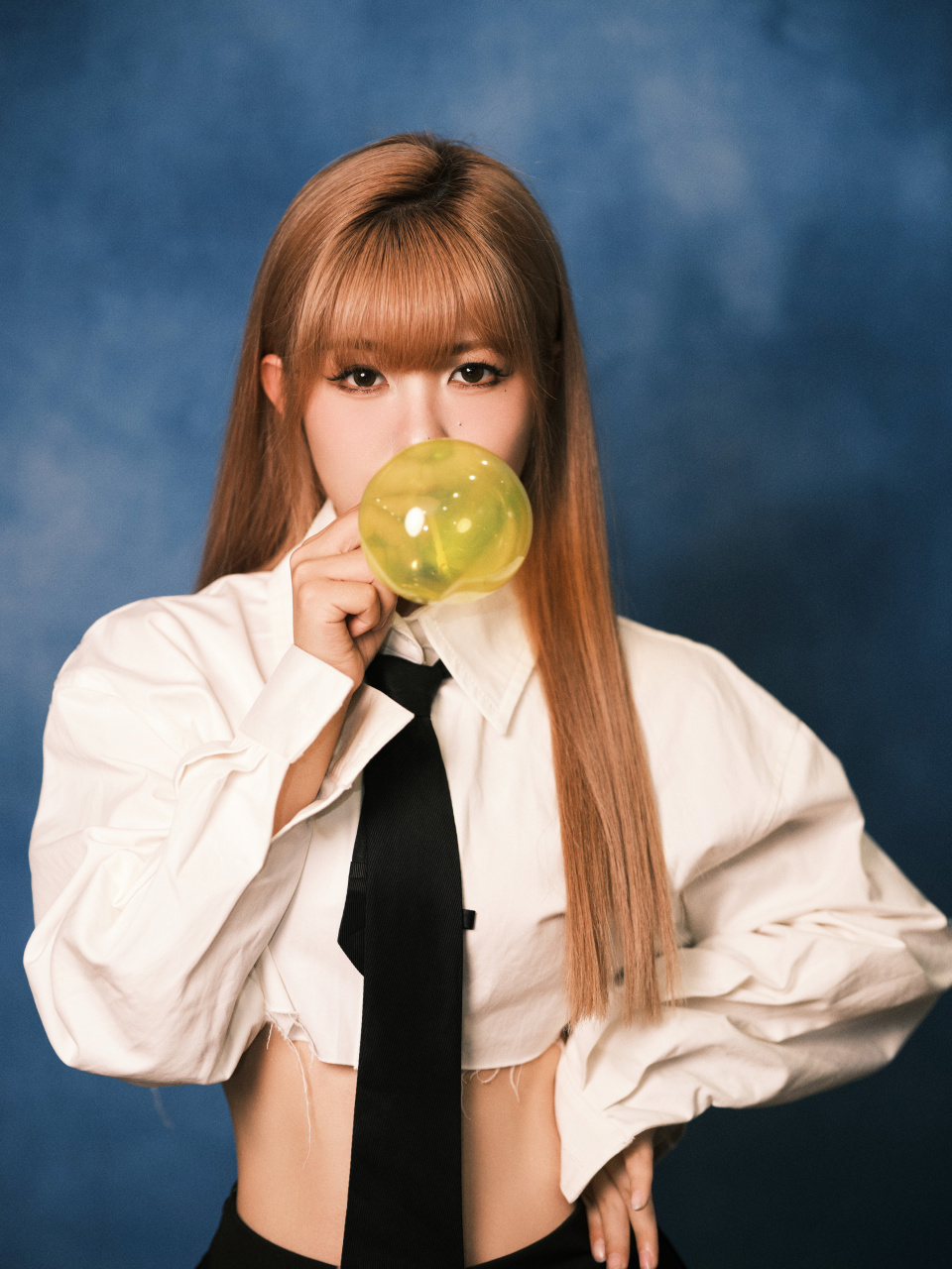 #赖美云#  🐱   #赖美云oo7d聊天墙##赖美云复古校园生日写真#