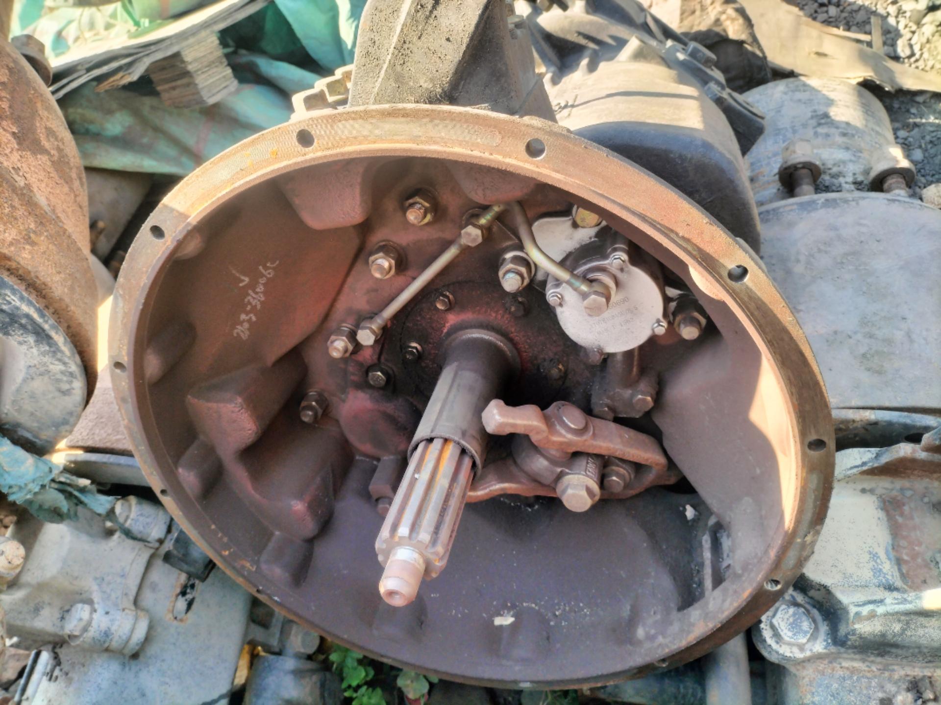 伊顿变速箱.精品伊顿变速箱,除了新没别的毛病!