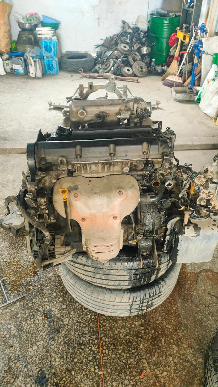 现代途胜2.0发动机烧机油大修