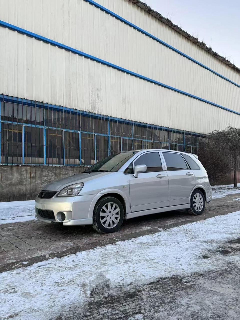 精品15年铃木利亚纳.手动挡1.