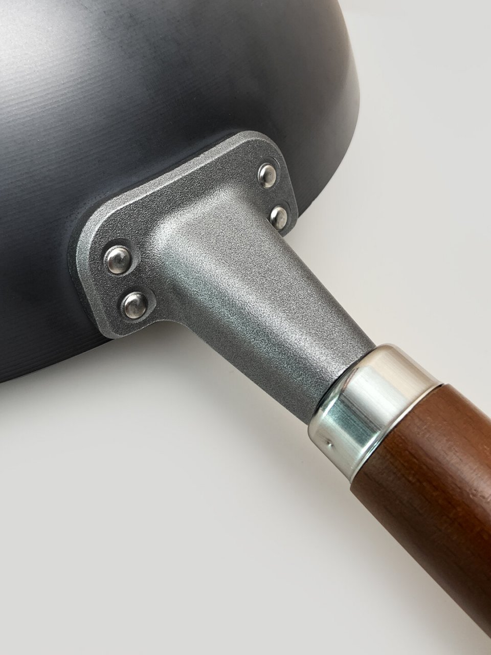 看看这个日本的吉川铁锅吧,也许会改变你的煮食体验!