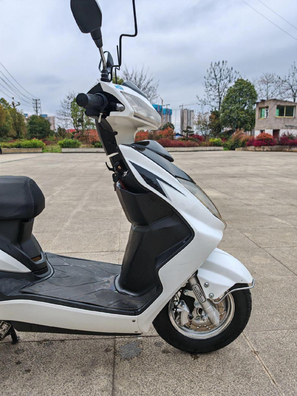 车型:金狮125踏板年.