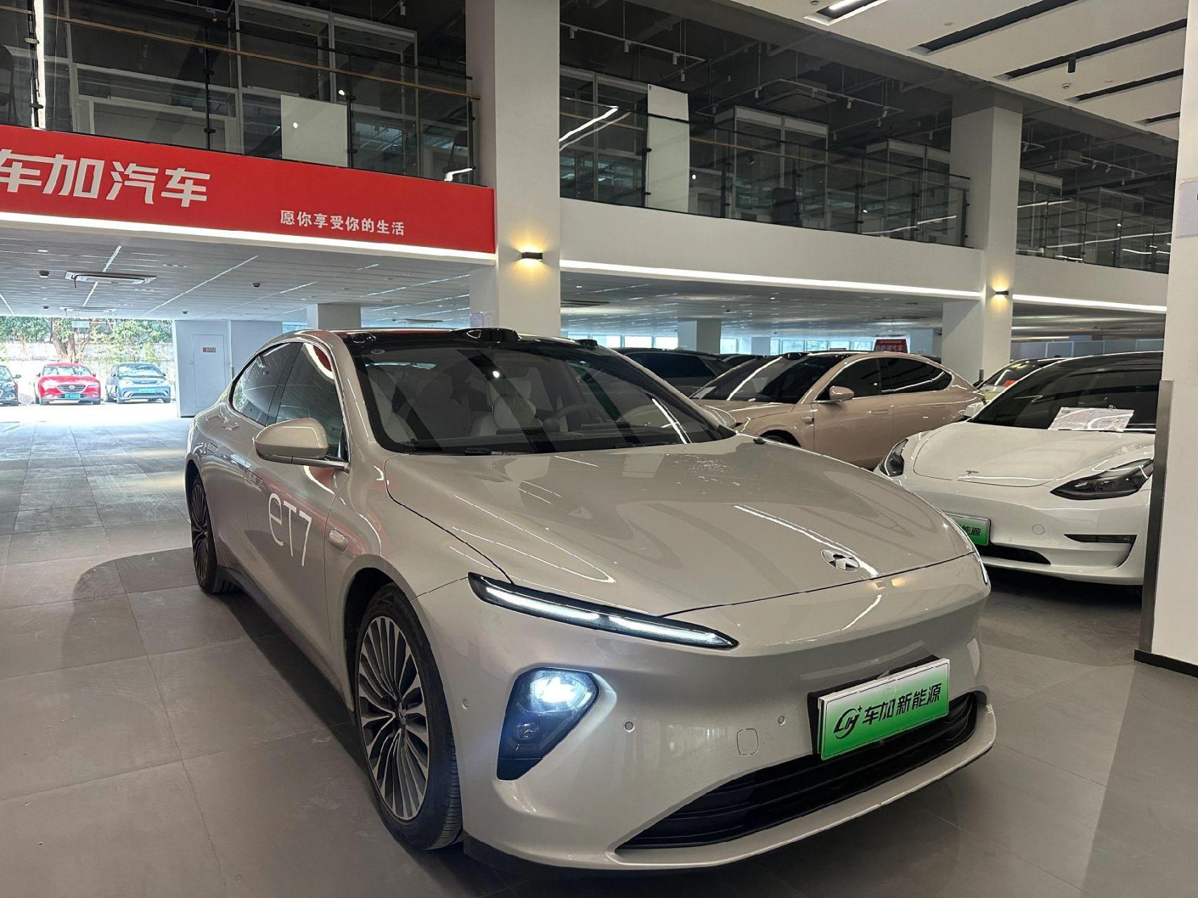 99万,蔚来 蔚来et7 2023款 75kwh,2023年5月上牌,行驶0.