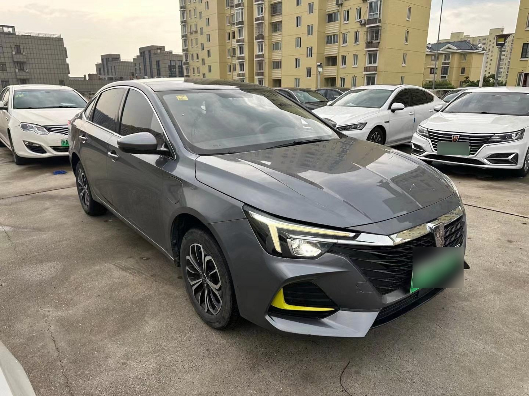 荣威i6ev 纯电续航502km 非营运 分期首付3.
