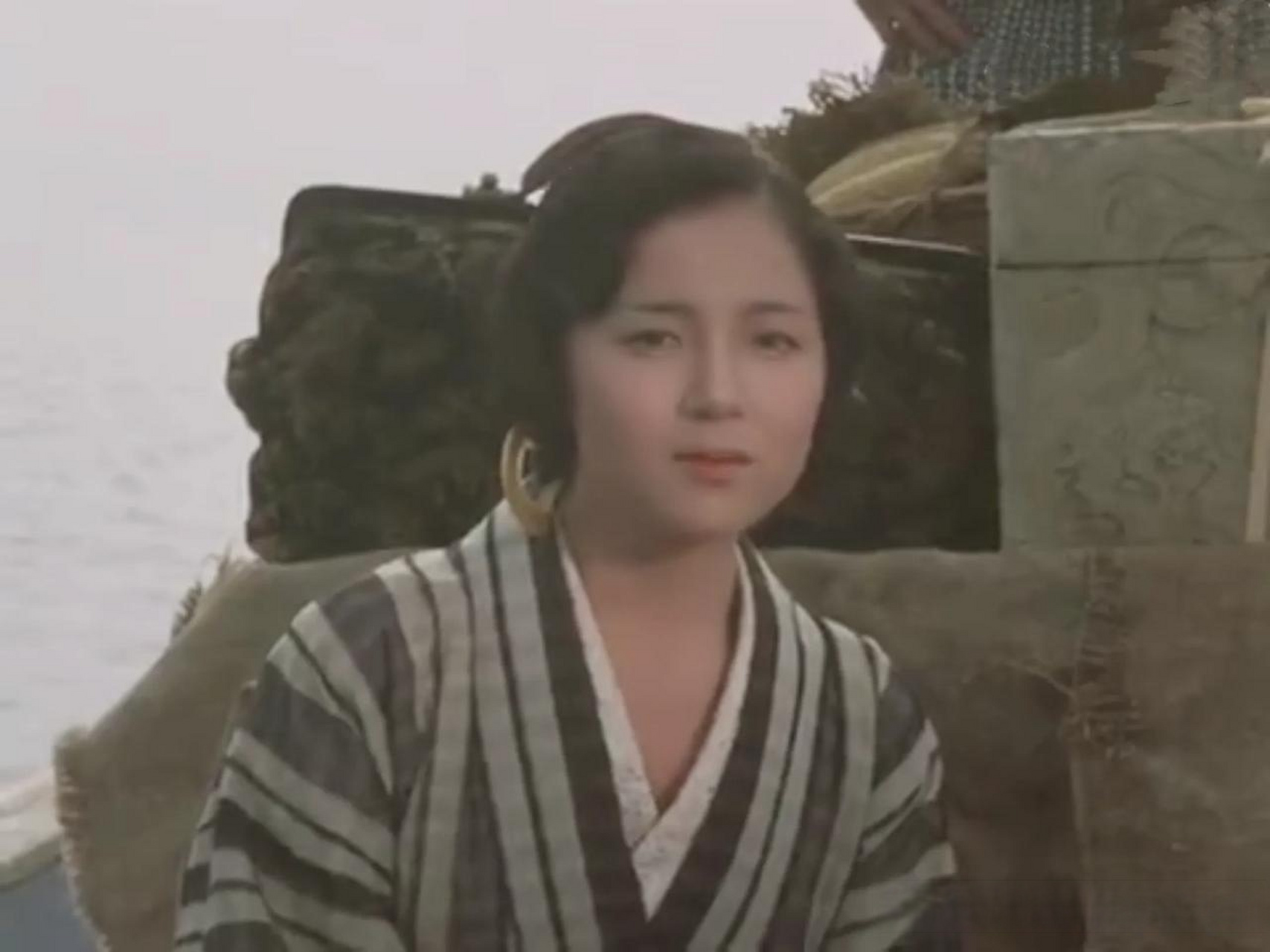 日本电影《望乡》最催泪的段落 阿崎结束了十多年的南洋卖身生涯后