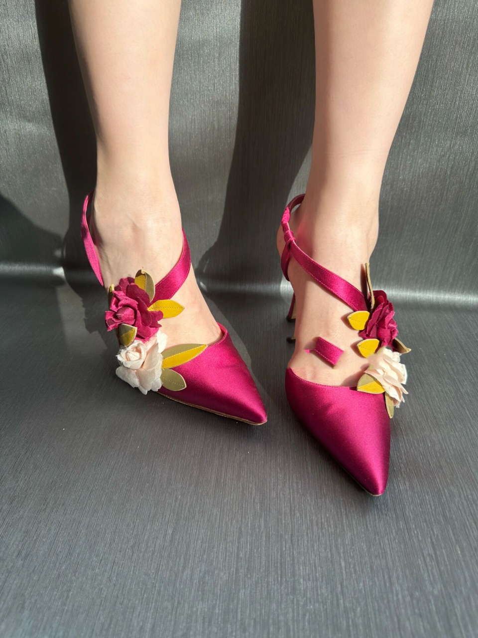 双色玫瑰之恋 manolo blahnik高跟鞋 姹紫嫣红个人不大喜欢玫红色