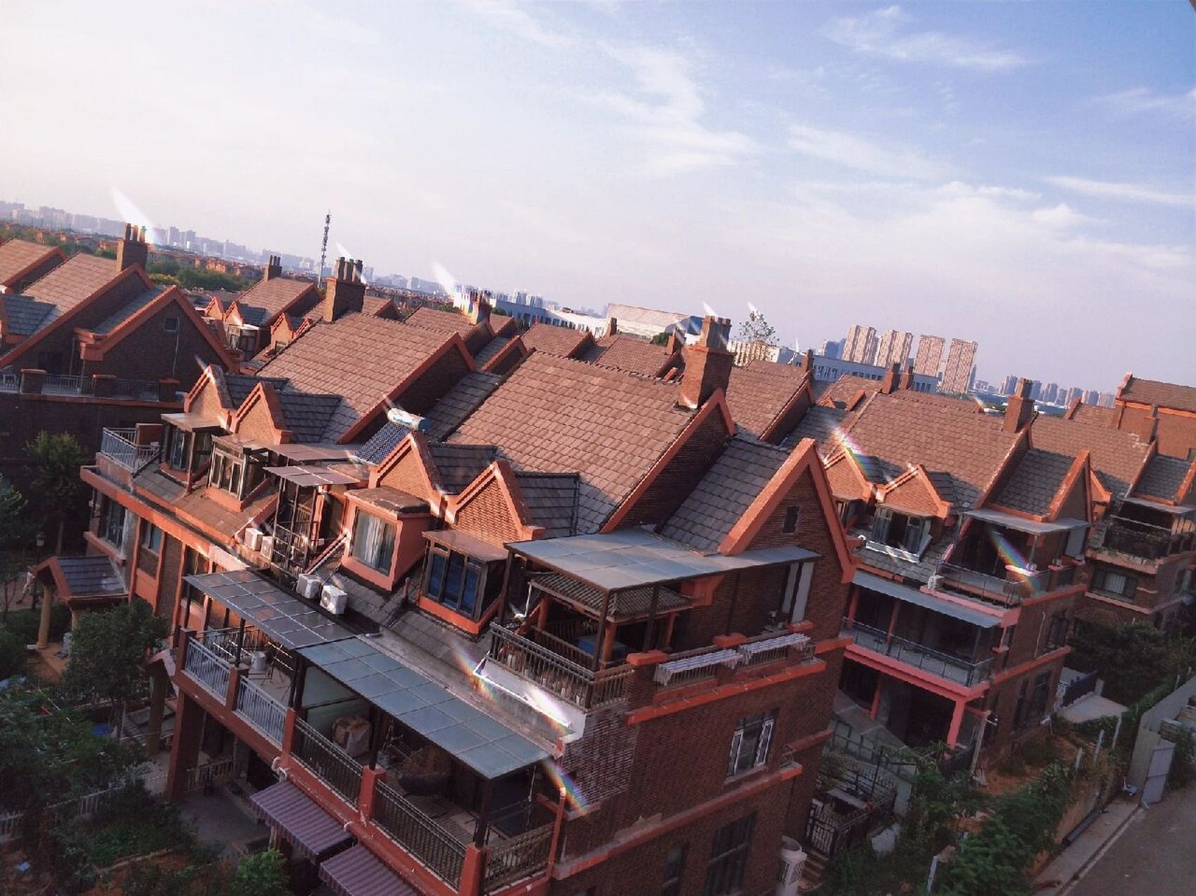 武汉设计工程学院的宿舍楼一览无余,欢迎学弟学妹们来入住,开学快乐哦