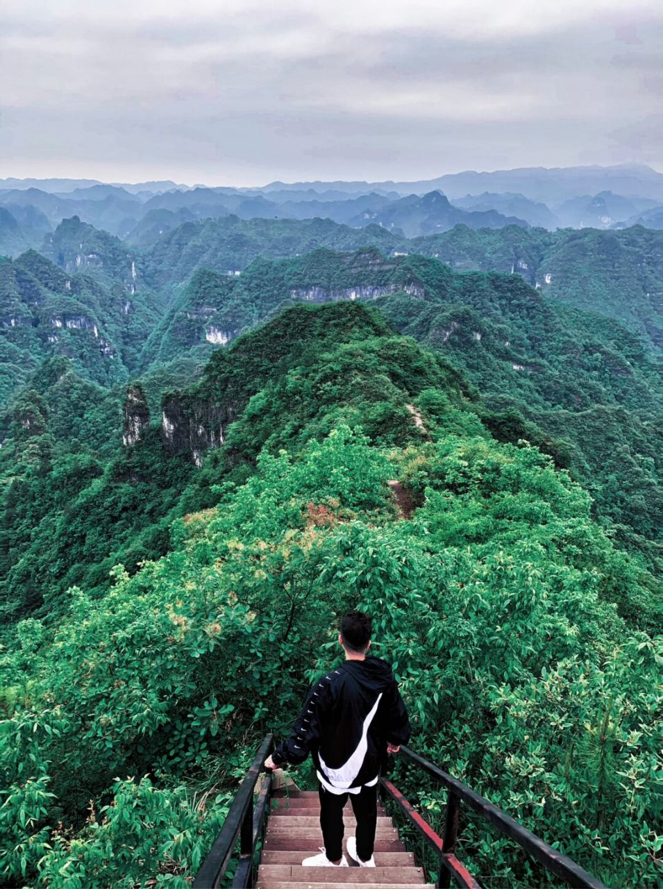 贵州旅游|拍背影最美的小众景点 中国的山,一半都在贵州,玩山当然要选