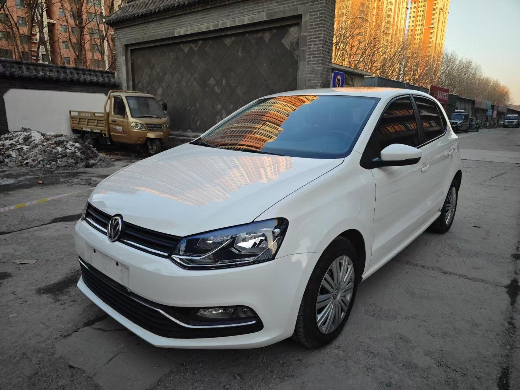 2019年上牌大众polo!1.5l自动挡高配!个人一手车极品车况全部原漆!