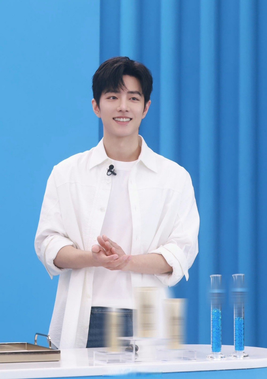 肖战邓为撞脸#有网友说邓为撞脸肖战,还行吧,感觉两个人各有千秋