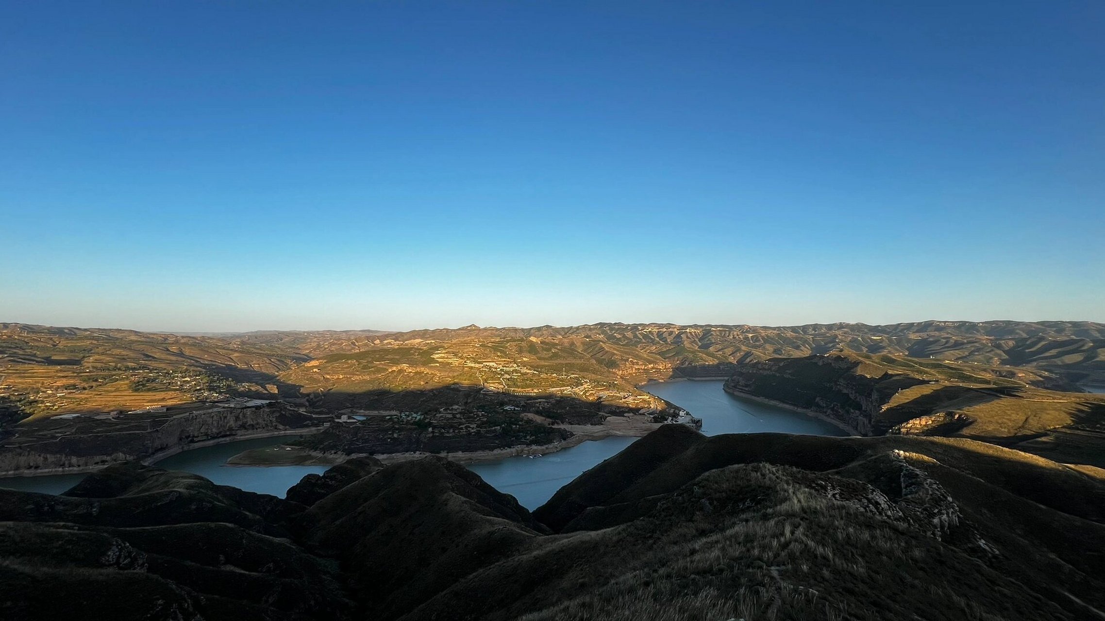 准格尔旗黄河大峡谷,老牛湾 峡谷风情,窑洞建筑