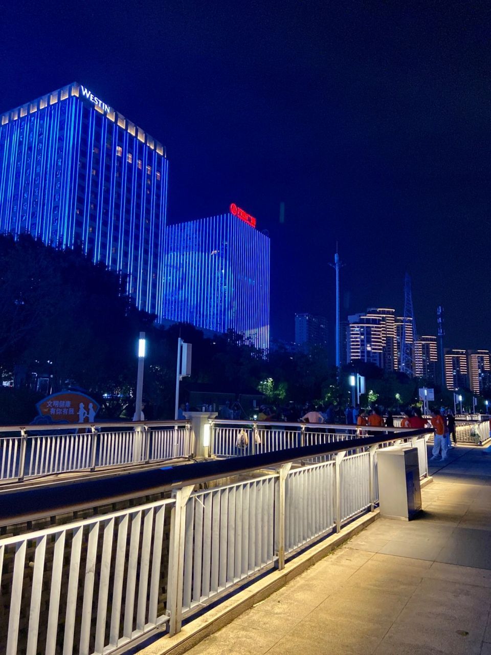 台江万达夜景图片