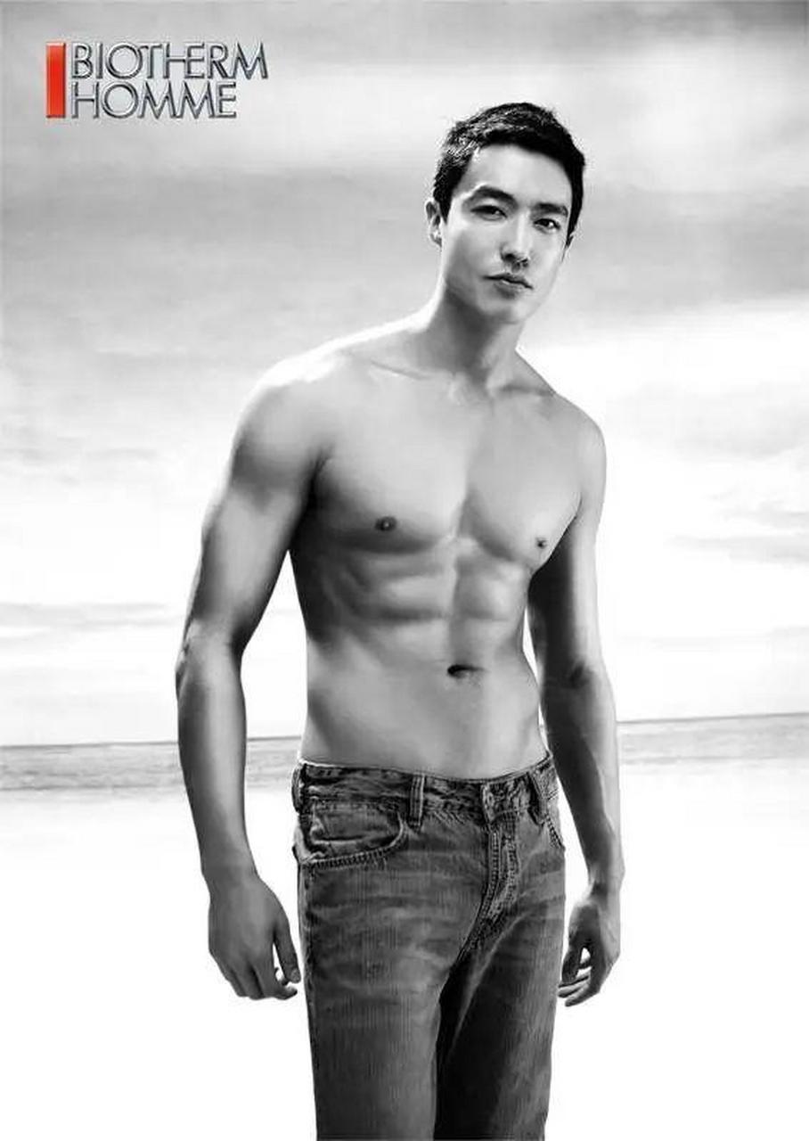 美国韩裔明星 daniel henney 当年拍摄的广告.