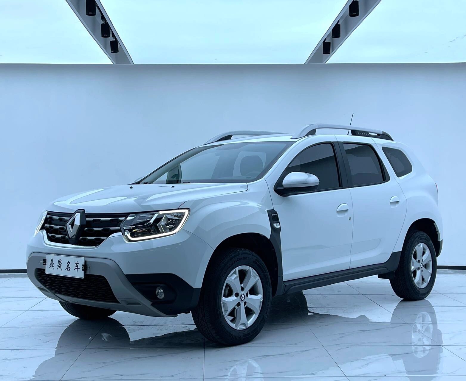 20年上牌达斯特冒险家 最新到店20年上牌雷诺达斯特冒险家 原装进口