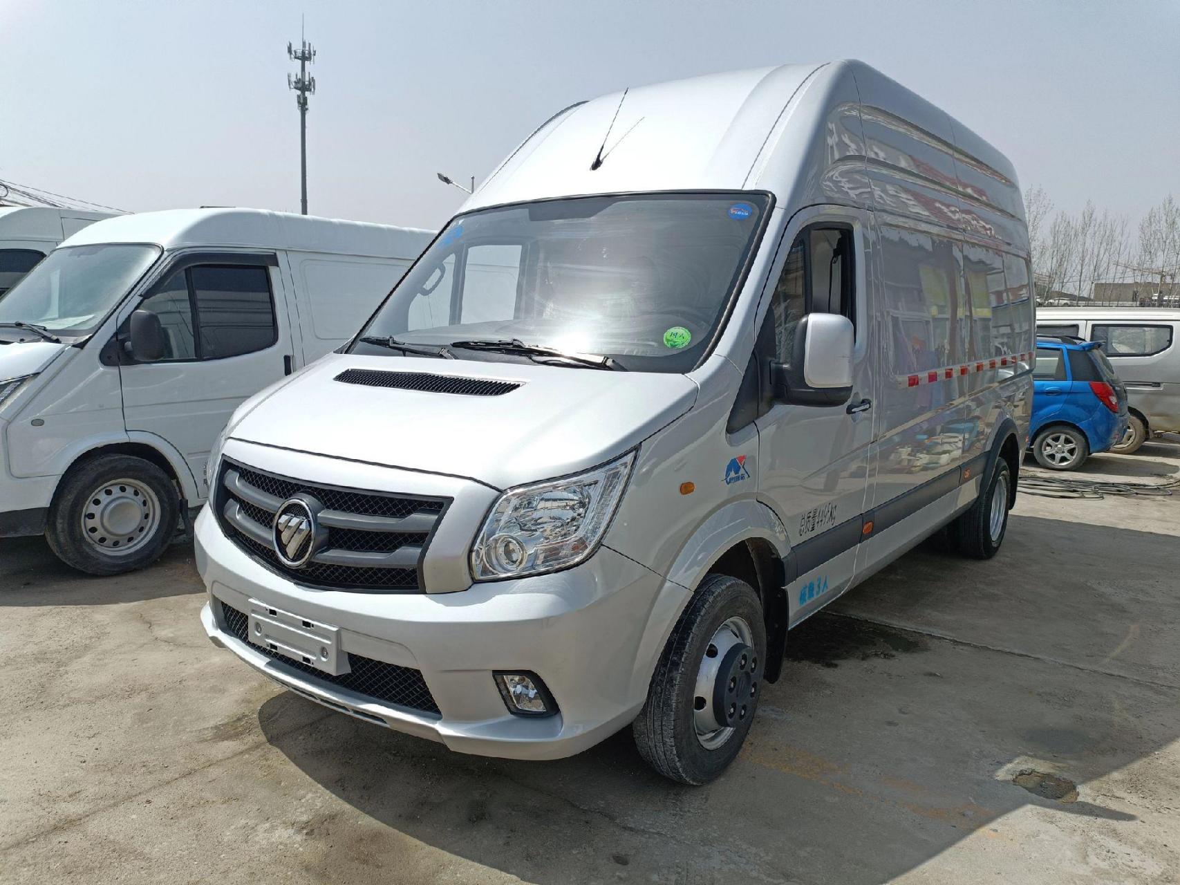 新到2023年福田图雅诺,加长5.99米加高顶三座货运,2.