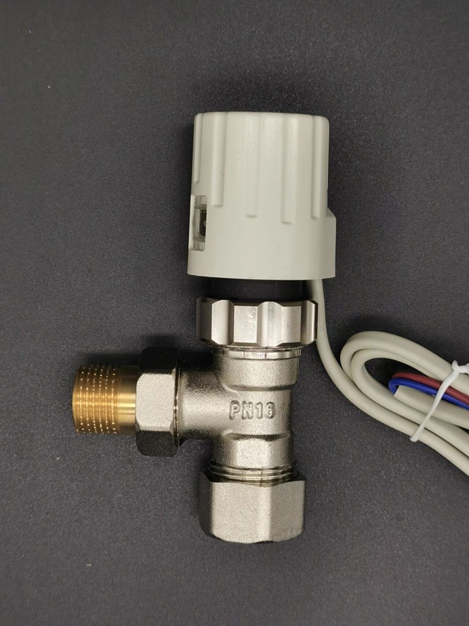 自动,电动温控阀系列 cajd 品牌的温控阀系列产品,主要用于供暖管道