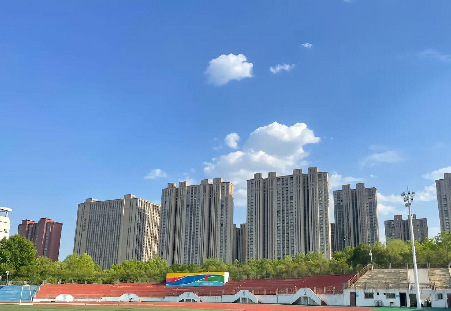 河南单招院校第十二站:河南检查职业学院 河南检察职业学院是河南省