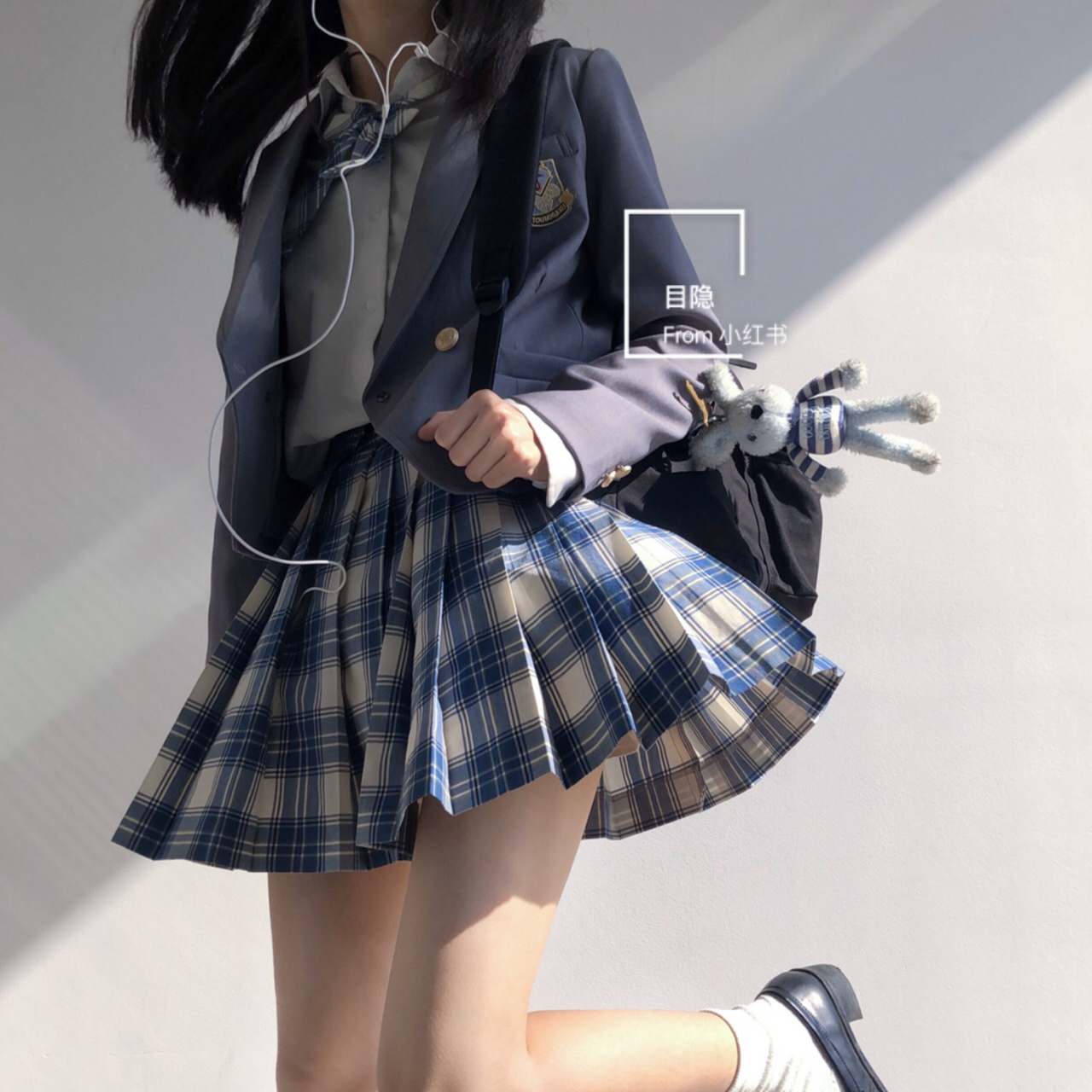 校供感jk制服穿搭78在光与影的交汇处 西服:冬研大薄款 裙:优马s1