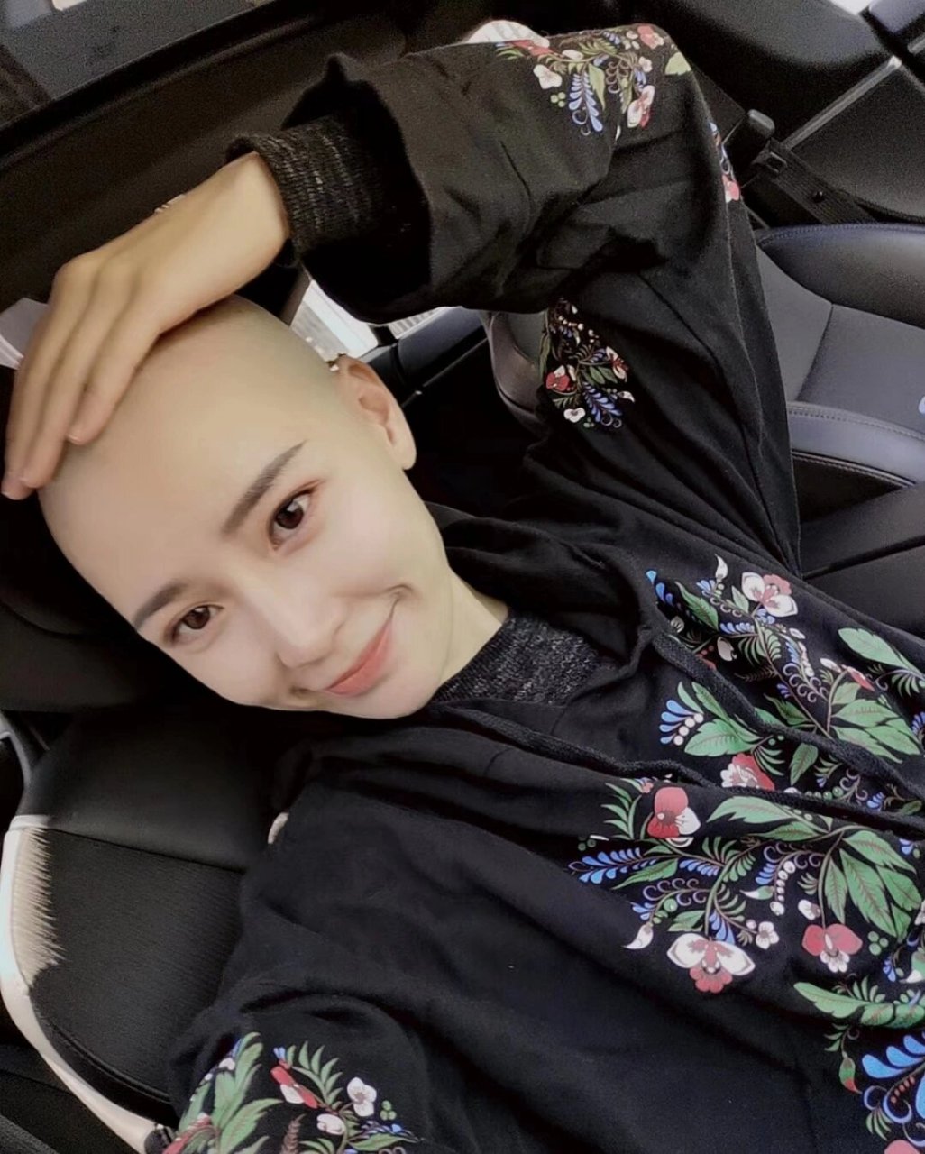 又想剃光头了 光头会上瘾  三次光头