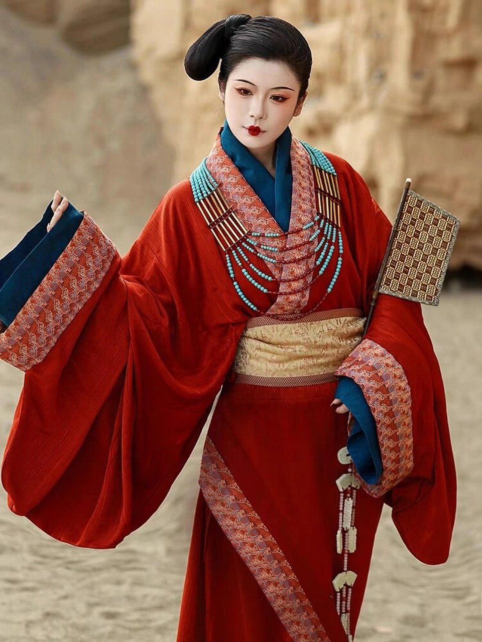 马山楚墓n15直裾穿衣教程 97马山楚墓直裾袍与直裾襌