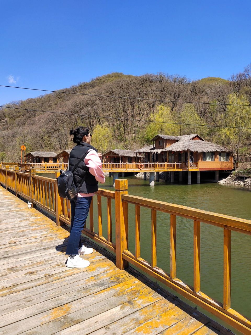 99参仙谷景区环境不错,森林大养吧,高空漂流是景区的特色,长达2400