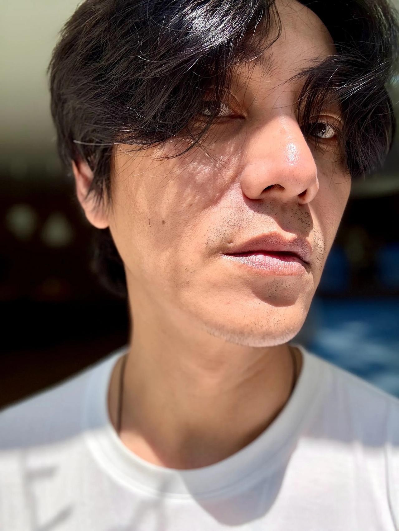 不妆的陈坤让我们普通人得以窥见他的皮肤其实也没那么好即便他