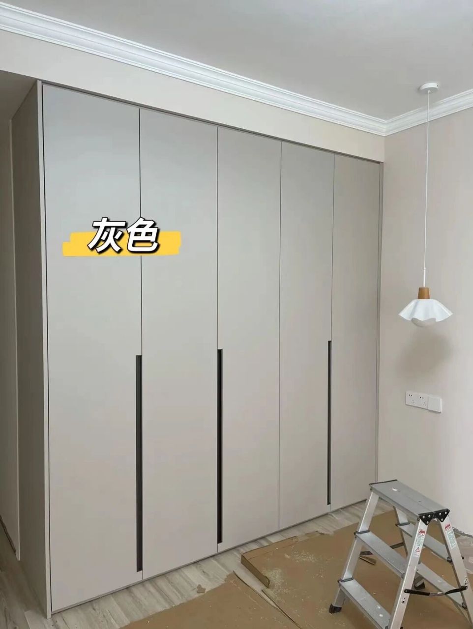 好看的六款灰色系通顶门衣柜,拿去做参考吧