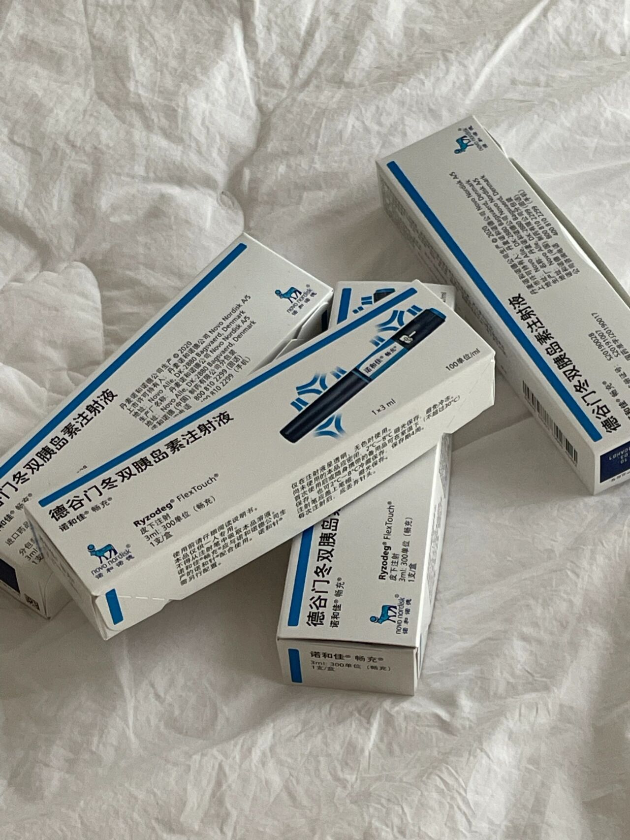 德谷门冬胰岛素终于买到了 时隔俩月终于到货了,买了四支赶紧囤着,说